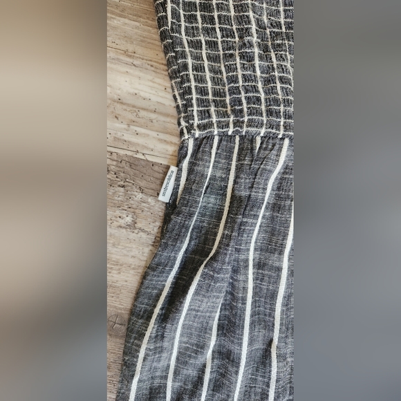 Sisstrevolution size medium ladies long pant, tank top romper. - Picture 2 of 4